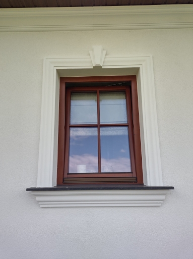 Profil wokółokienny PW 05